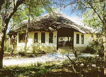 Etosha Aoba Lodge Екстер'єр фото